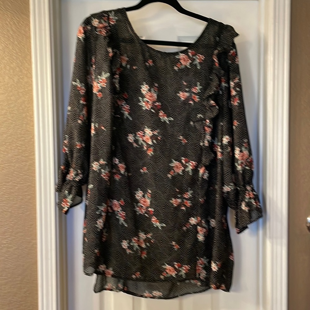 NWT Torrid top 4